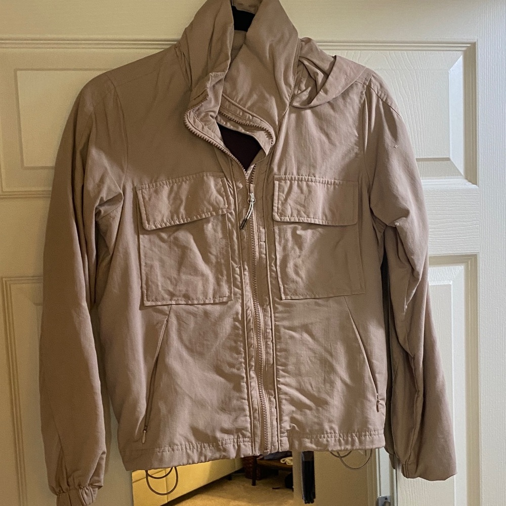 Vuori Hooded Jacket
